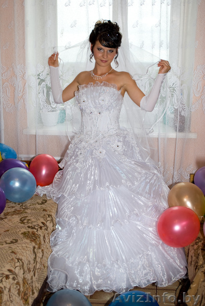 Очень красивое и оригинальное свадебное платье - Изображение #1, Объявление #271776