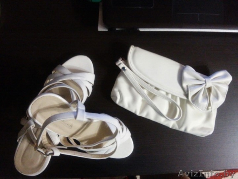 Продам белые босоножки (39р-р) и сумочку - 1раз б/у, состояние идеальное - Изображение #1, Объявление #1093101